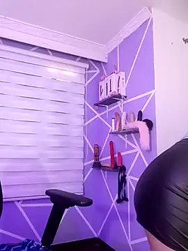 MiiaaJoness online show from February 28, 2025, 6:09 pm