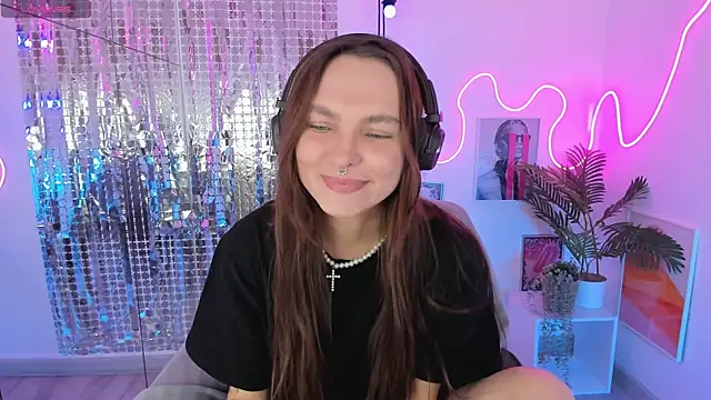 ChloeSunny online show from July 26, 2026, 1:51 pm