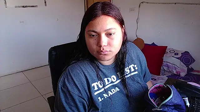 girl milk2 online show from January 23, 2025, 1:56 pm