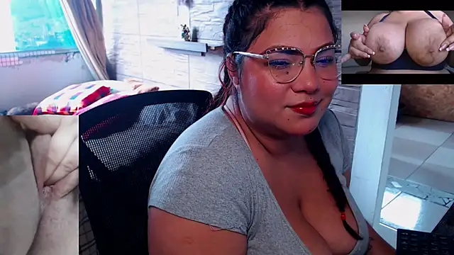 Snapshot of girl_milk2 chatting on May 17, 2026, 7:43 pm girl milk2 online show from May 17, 2026, 7:43 pm