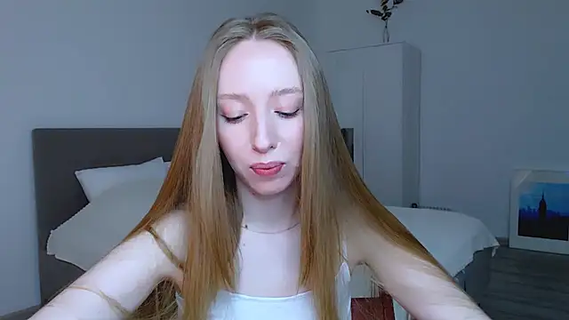 Luna insniity online show from February 6, 2025, 8:34 pm