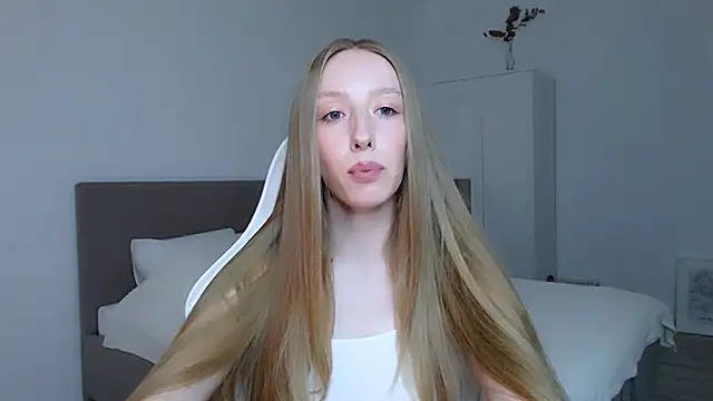 Luna insniity online show from September 27, 2025, 8:14 pm