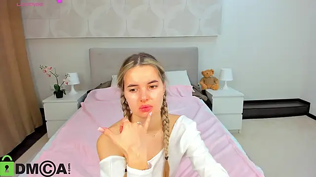 Donna Evans online show from April 9, 2026, 9:31 pm