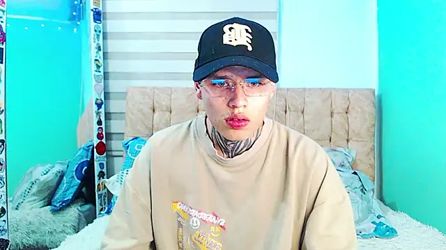 Snapshot of _justinmoon2 chatting on March 4, 2026, 5:02 am justinmoon2 online show from March 4, 2026, 5:02 am