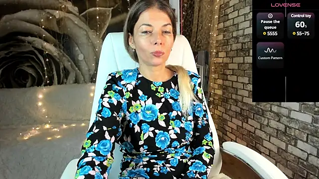 Eva Melow online show from December 2, 2024, 2:08 pm