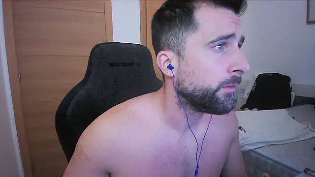 alex877x online show from October 9, 2025, 9:07 am