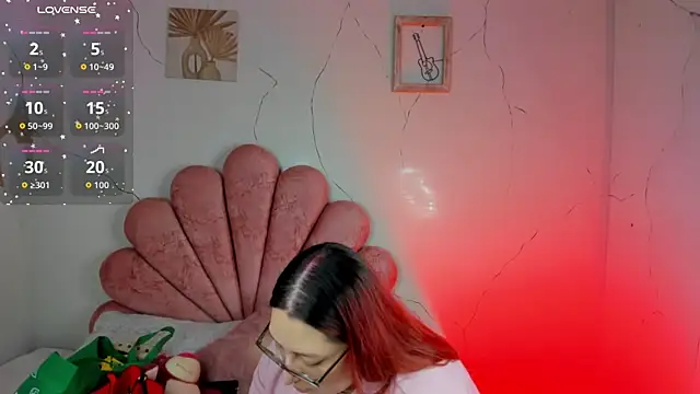 NiickyJones online show from March 7, 2026, 4:20 am