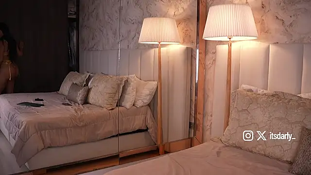 Rosalie vega online show from April 14, 2026, 4:35 pm