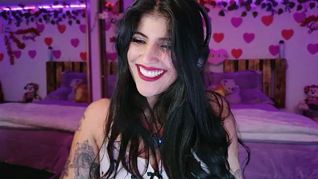 azahar  ziiz online show from March 14, 2026, 9:53 pm