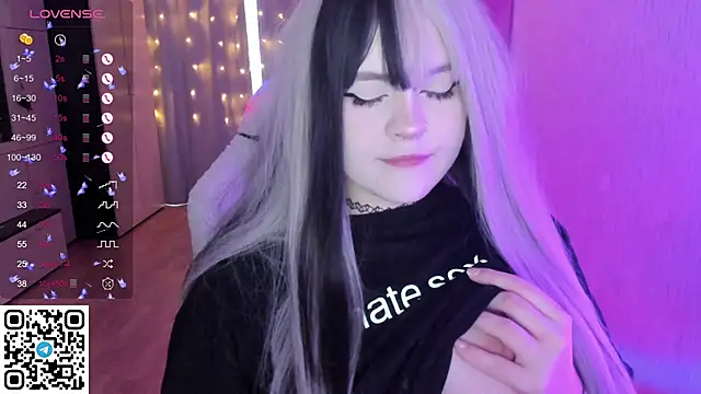 SelenaCute online show from March 5, 2026, 5:58 am