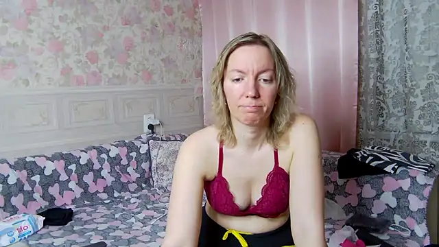 AmandaLisss online show from March 17, 2025, 11:00 pm