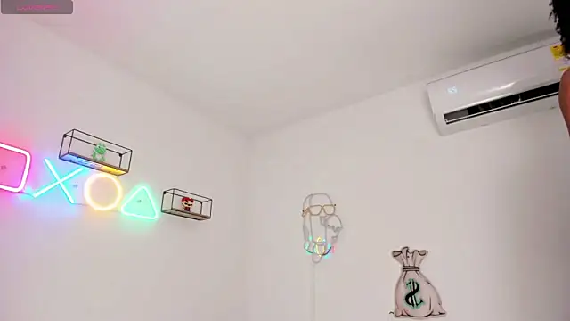 eileen tanihara online show from February 26, 2026, 8:02 am