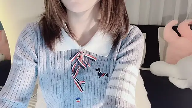 lvy-w online show from February 12, 2025, 4:00 pm