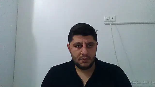 erkekkkadam online show from November 15, 2025, 4:14 pm