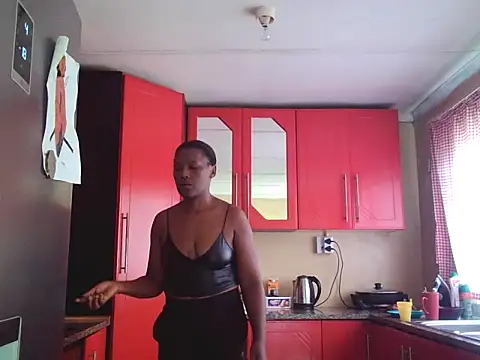 Snapshot of Malaika_Nkosi chatting on January 7, 2025, 12:09 pm Malaika Nkosi online show from January 7, 2025, 12:09 pm