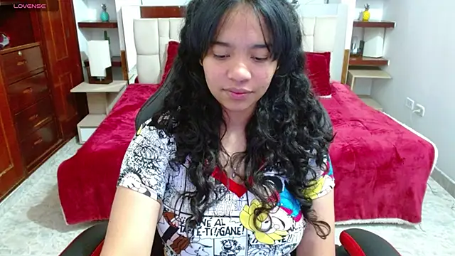 laureentt  online show from January 29, 2025, 3:22 am