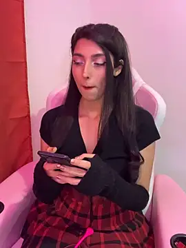 Snapshot of Felicia_smok3 chatting on June 16, 2026, 3:42 am Felicia smok3 online show from June 16, 2026, 3:42 am
