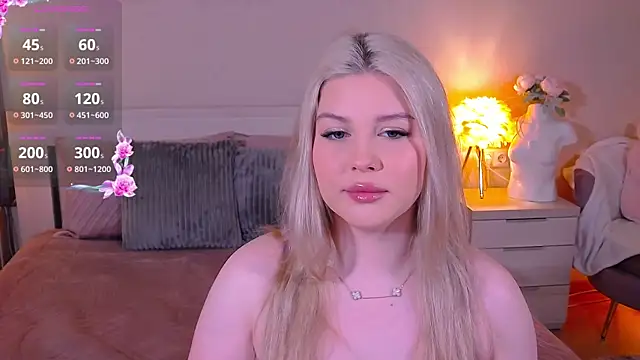 Snapshot of Alexis_Powell chatting on January 12, 2025, 12:39 am Alexis Powell online show from January 12, 2025, 12:39 am