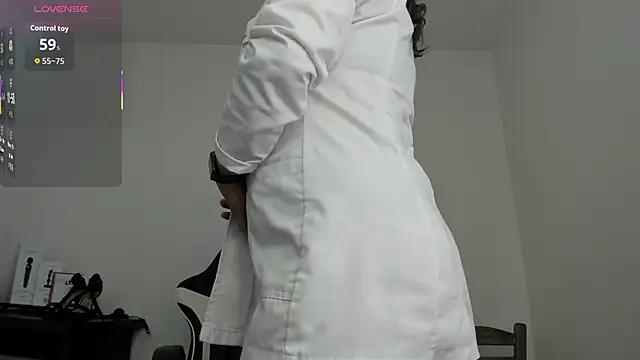 Snapshot of Sex-Psychology chatting on April 23, 2026, 8:00 pm Sex-Psychology online show from April 23, 2026, 8:00 pm