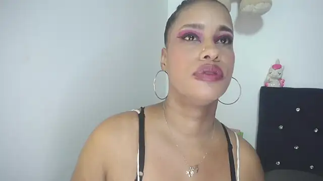 pamela guzmaan online show from September 20, 2025, 7:48 pm