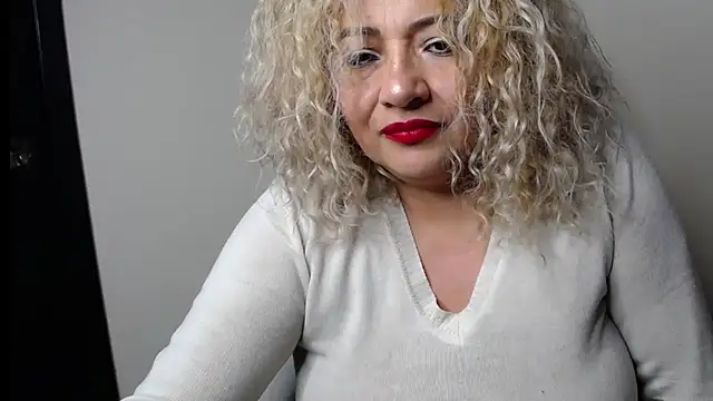 MariaJoseBarraza online show from March 11, 2025, 8:53 pm