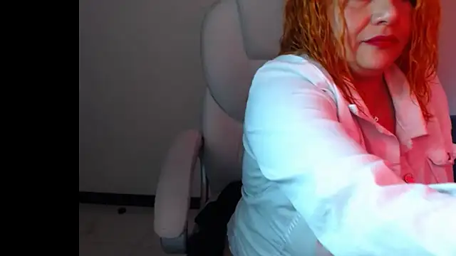 MariaJoseBarraza online show from October 11, 2025, 5:55 pm