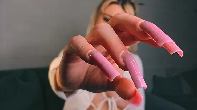 Ashley-Urban online show from March 29, 2026, 12:43 am