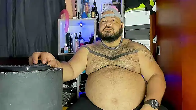 Latino bigcock online show from March 20, 2025, 2:29 am