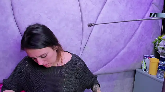 HornySlut69  online show from March 27, 2026, 1:44 pm