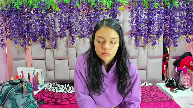 Bich Anal  online show from February 19, 2025, 1:17 pm