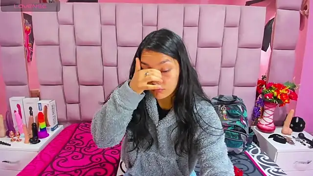 Bich Anal  online show from March 12, 2025, 1:40 pm