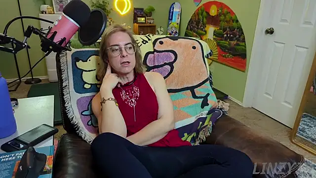 Linzy 19 online show from February 5, 2025, 12:31 am