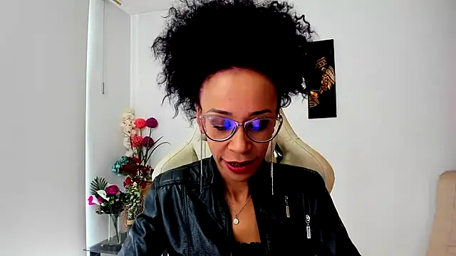 ScarlettMalbec online show from March 20, 2025, 9:02 pm