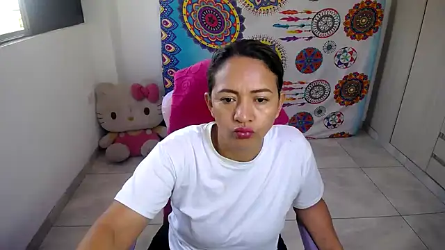 daleska ayala 1 online show from December 18, 2025, 12:22 pm