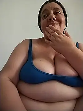 BustyBabyOfficial online show from October 1, 2025, 2:45 pm