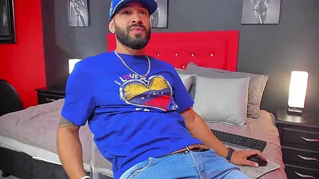 Thiagogomez online show from March 10, 2025, 12:37 pm