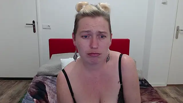 cumfun online show from February 4, 2025, 5:55 pm