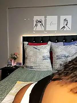 Toya P online show from February 13, 2025, 9:06 pm