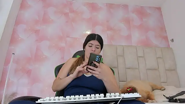 aida rose  online show from March 12, 2026, 10:38 pm