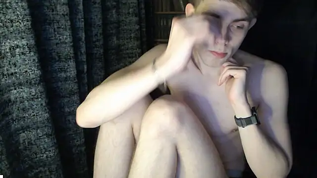 Student Oliver online show from February 22, 2026, 8:18 pm