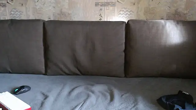 Student Oliver online show from March 8, 2026, 8:29 am