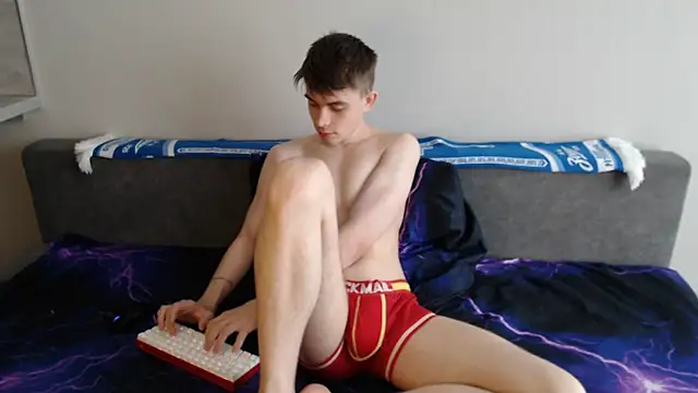 Snapshot of Student_Oliver chatting on May 20, 2026, 8:09 am Student Oliver online show from May 20, 2026, 8:09 am