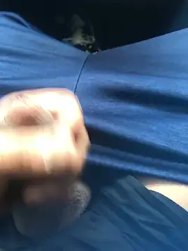 Lun4chuut online show from February 9, 2025, 3:56 pm