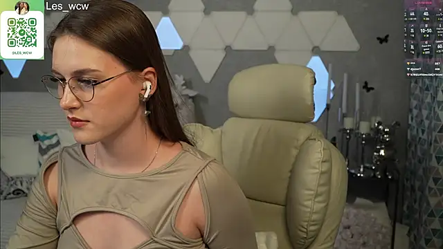 Snapshot of HarleyDeess chatting on January 26, 2025, 12:16 am HarleyDeess online show from January 26, 2025, 12:16 am