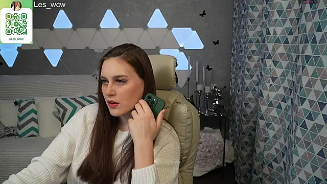 Snapshot of HarleyDeess chatting on February 6, 2025, 10:10 pm HarleyDeess online show from February 6, 2025, 10:10 pm