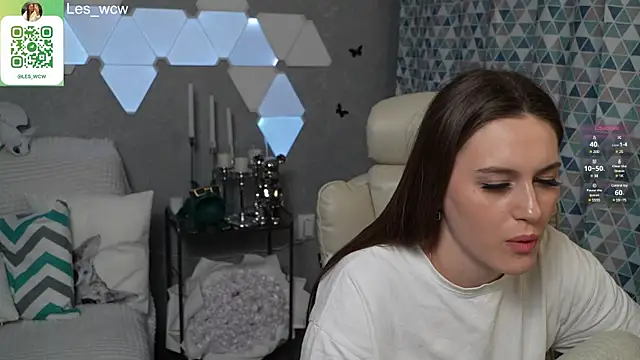 Snapshot of HarleyDeess chatting on March 11, 2025, 2:21 am HarleyDeess online show from March 11, 2025, 2:21 am