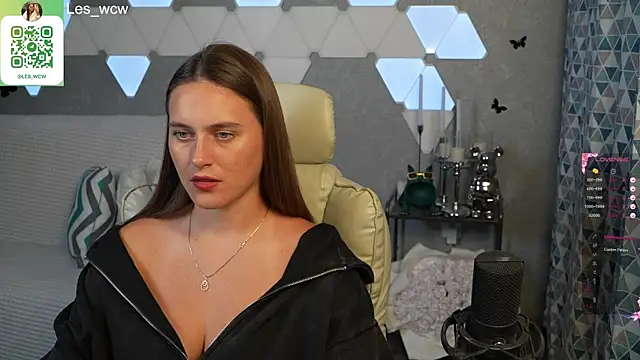 Snapshot of HarleyDeess chatting on September 19, 2025, 7:36 pm HarleyDeess online show from September 19, 2025, 7:36 pm