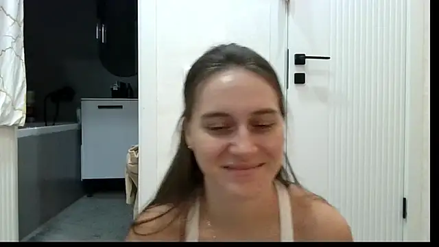 Snapshot of HarleyDeess chatting on November 2, 2025, 2:25 am HarleyDeess online show from November 2, 2025, 2:25 am