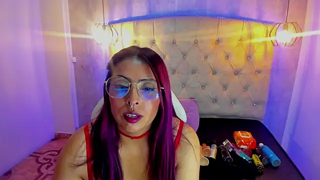 Alice Laurentt online show from February 9, 2025, 9:05 am