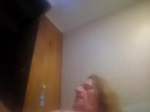 Travislovescum online show from October 13, 2025, 9:53 am